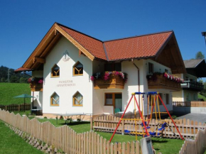 Отель Flachauer Bergkristall  Флахау